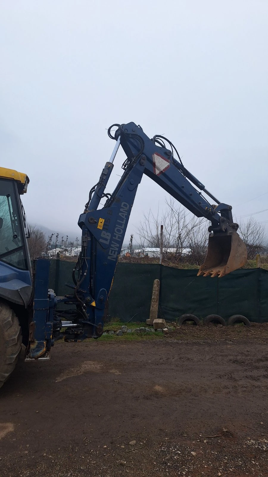 Багер New Holland LB115B-4PS - изображение 5