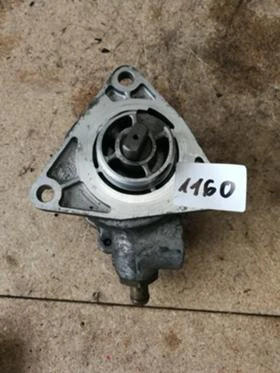 вакуум помпа Alfa Romeo Fiat Lancia - 1.9jtd , снимка 1