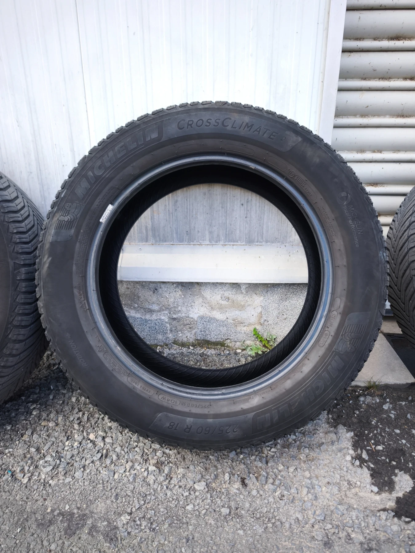 ���� 225/60R18 | Mobile.bg � ����������� 4