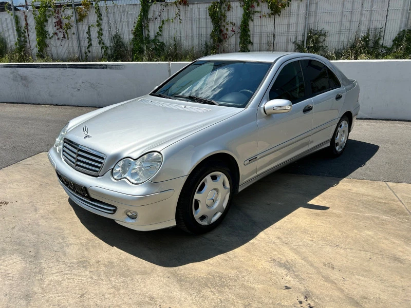 Mercedes-Benz C 220 CDI, снимка 1 - Автомобили и джипове - 46605879