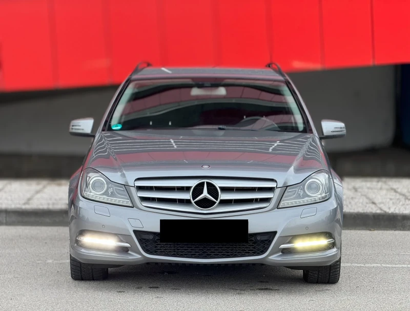 Mercedes-Benz C 220 Avangard Xenon Navi, снимка 6 - Автомобили и джипове - 47924091