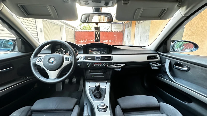 BMW 320, снимка 6 - Автомобили и джипове - 48086342