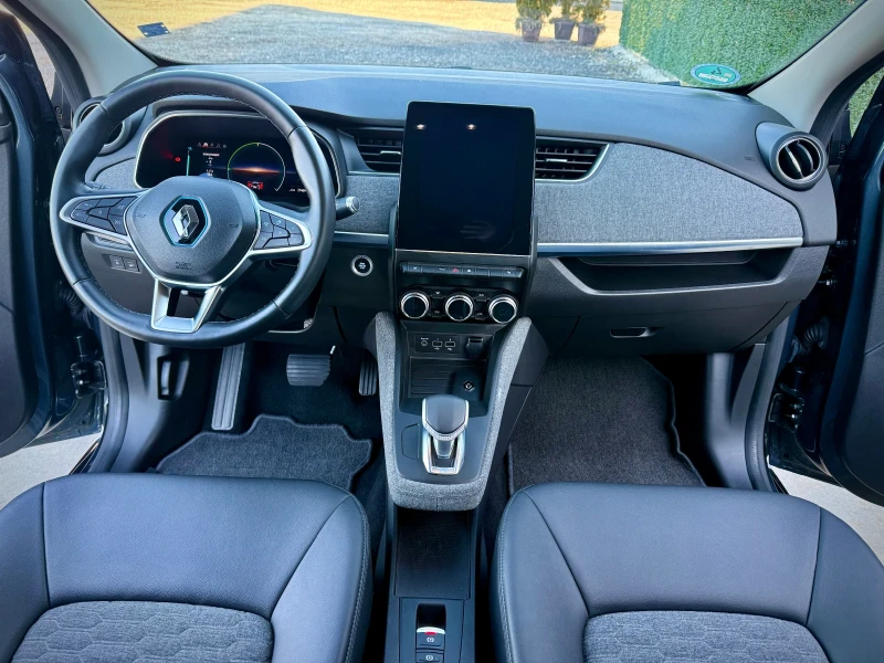 Renault Zoe 52kWh* CCS* INTENSE* R135* NAVI, снимка 10 - Автомобили и джипове - 48720499