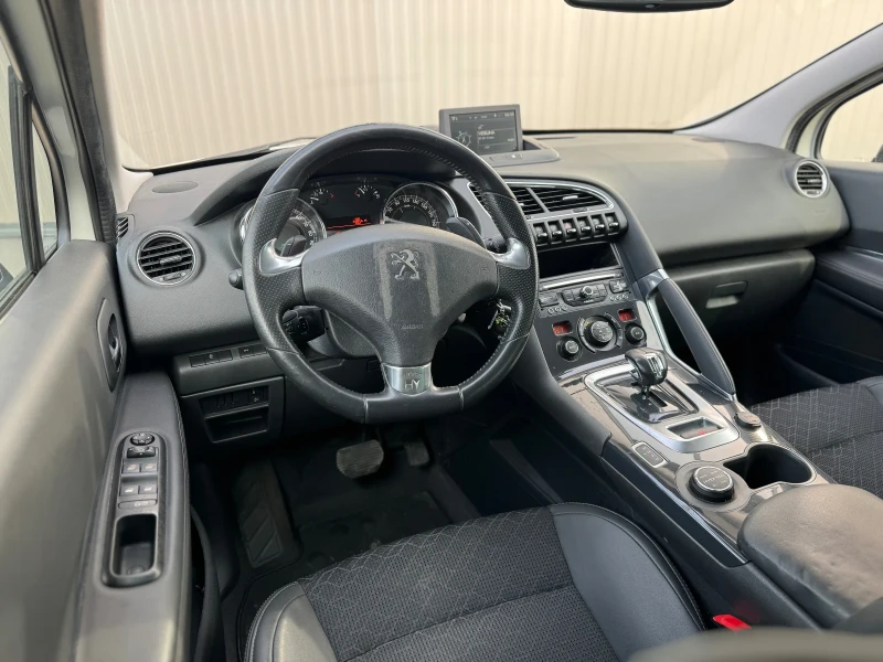 Peugeot 3008 HYbrid 4, снимка 9 - Автомобили и джипове - 48893516