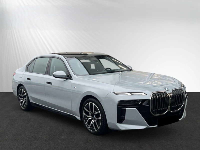 BMW 740 D XDRIVE M-SPORT PAKET PANO HEAD UP 360 B&W, снимка 2 - Автомобили и джипове - 51596449