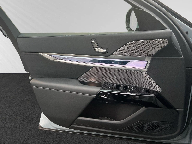 BMW 740 D XDRIVE M-SPORT PAKET PANO HEAD UP 360 B&W, снимка 6 - Автомобили и джипове - 51596449