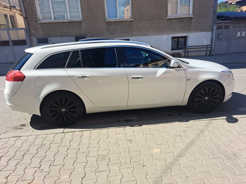 Opel Insignia, снимка 9 - Автомобили и джипове - 52589852