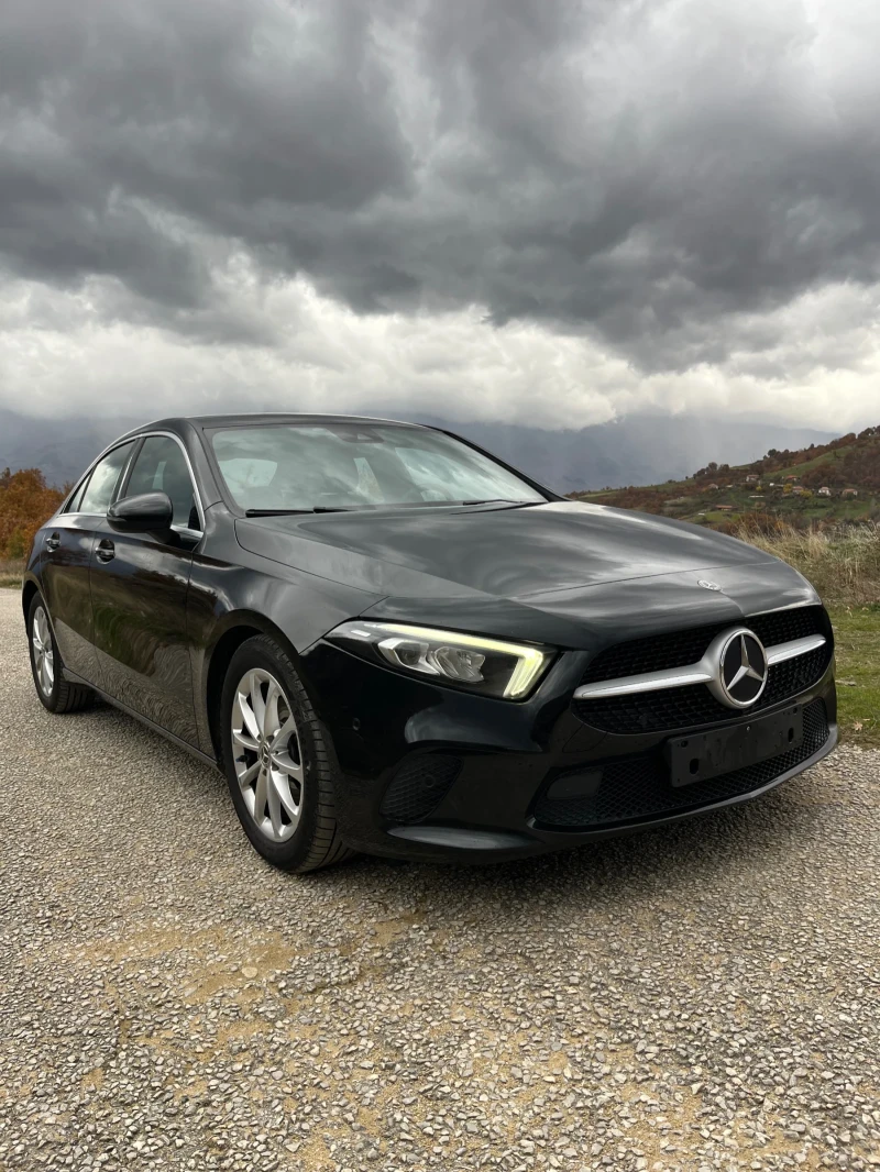 Mercedes-Benz A 180 Коледна Оферта, снимка 2 - Автомобили и джипове - 52822652