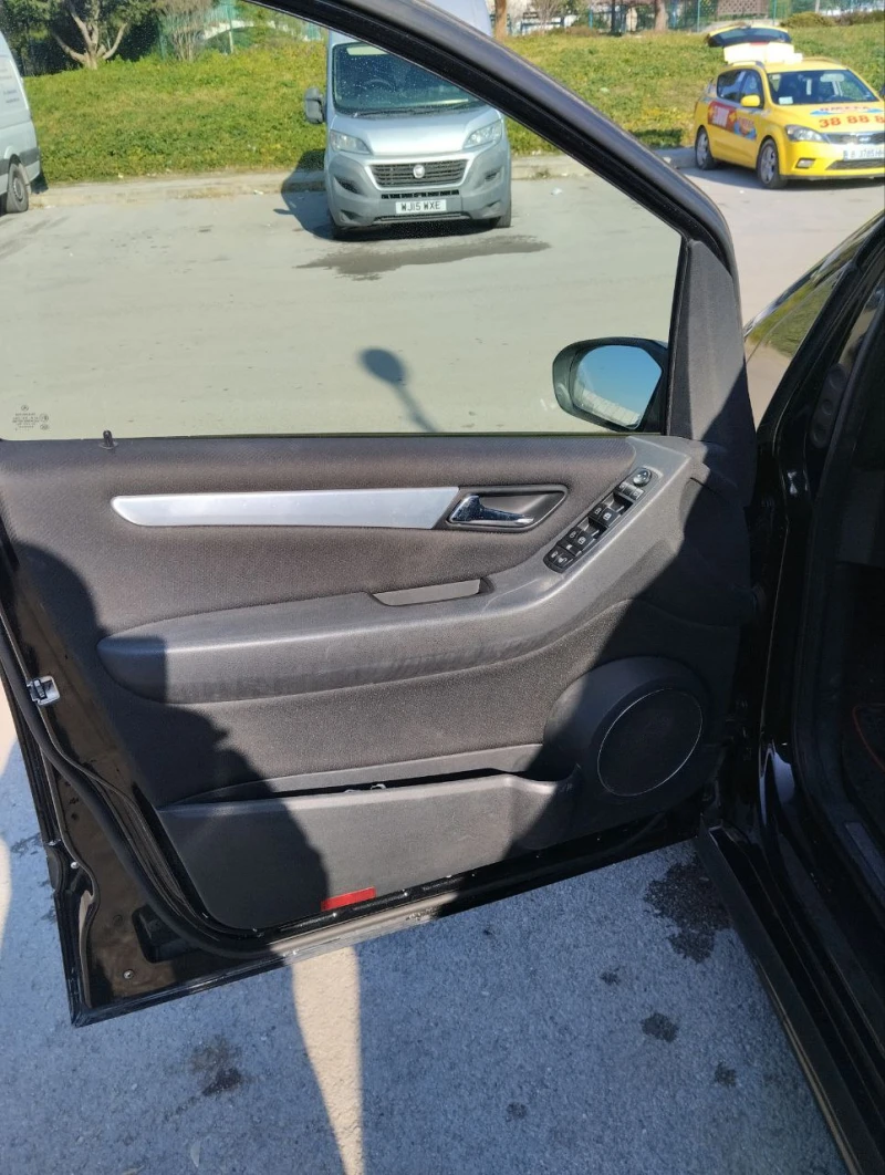 Mercedes-Benz B 200, снимка 3 - Автомобили и джипове - 52723756