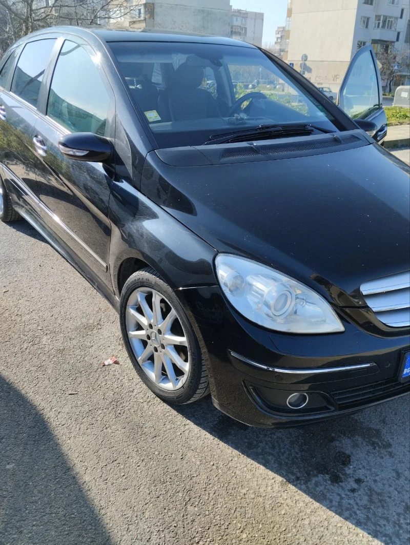 Mercedes-Benz B 200