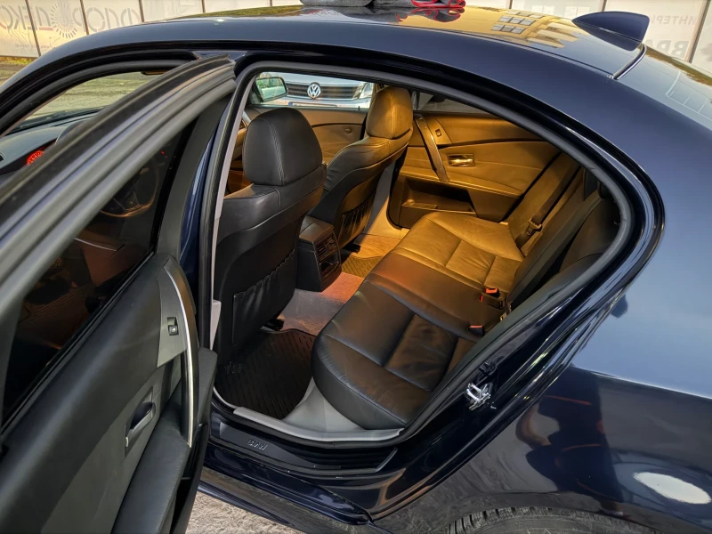 BMW 525 M packet + софтуер, снимка 16 - Автомобили и джипове - 53238394