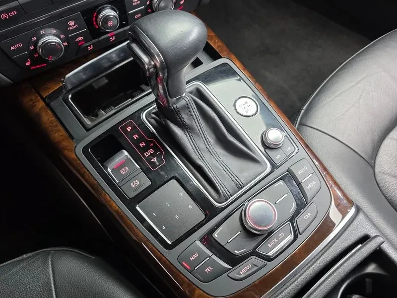 Audi A6 3.0 Tdi Quattro C7, снимка 8 - Автомобили и джипове - 56358356