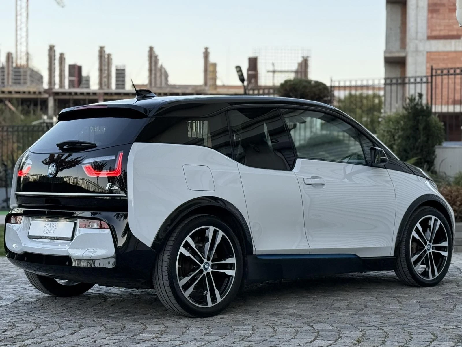 BMW i3 S LED 184кс в ГАРАНЦИЯ - изображение 3