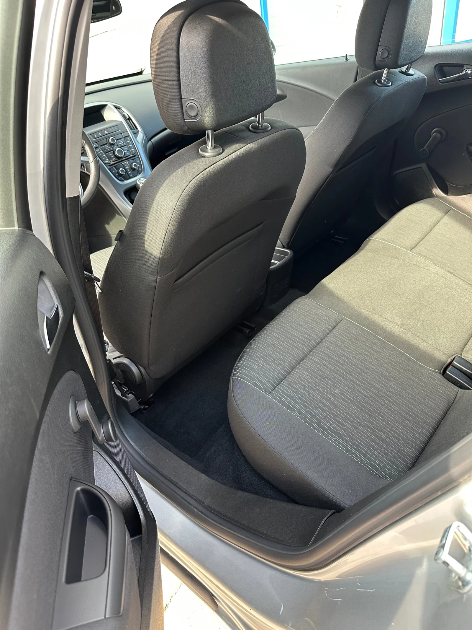 Opel Astra 1.7CDTI 110 - изображение 9