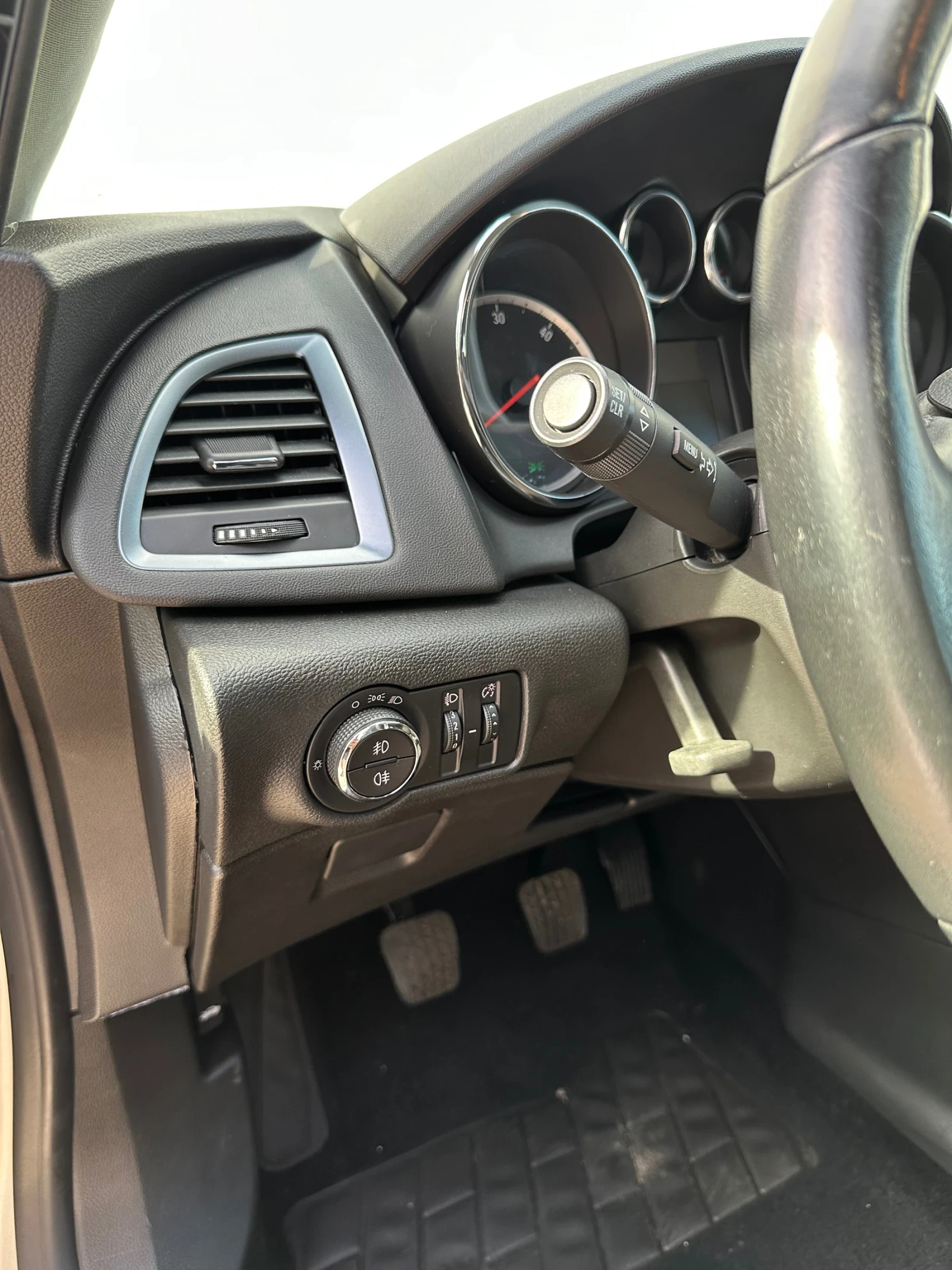 Opel Astra 1.7CDTI 110 - изображение 5