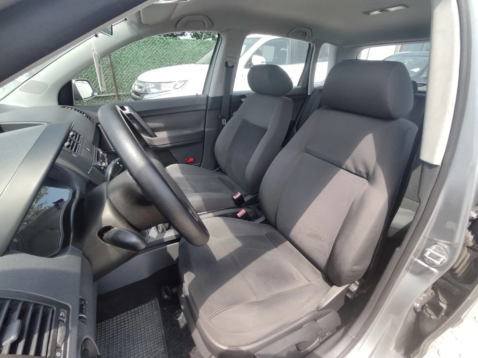 VW Polo 1.4i  - изображение 8