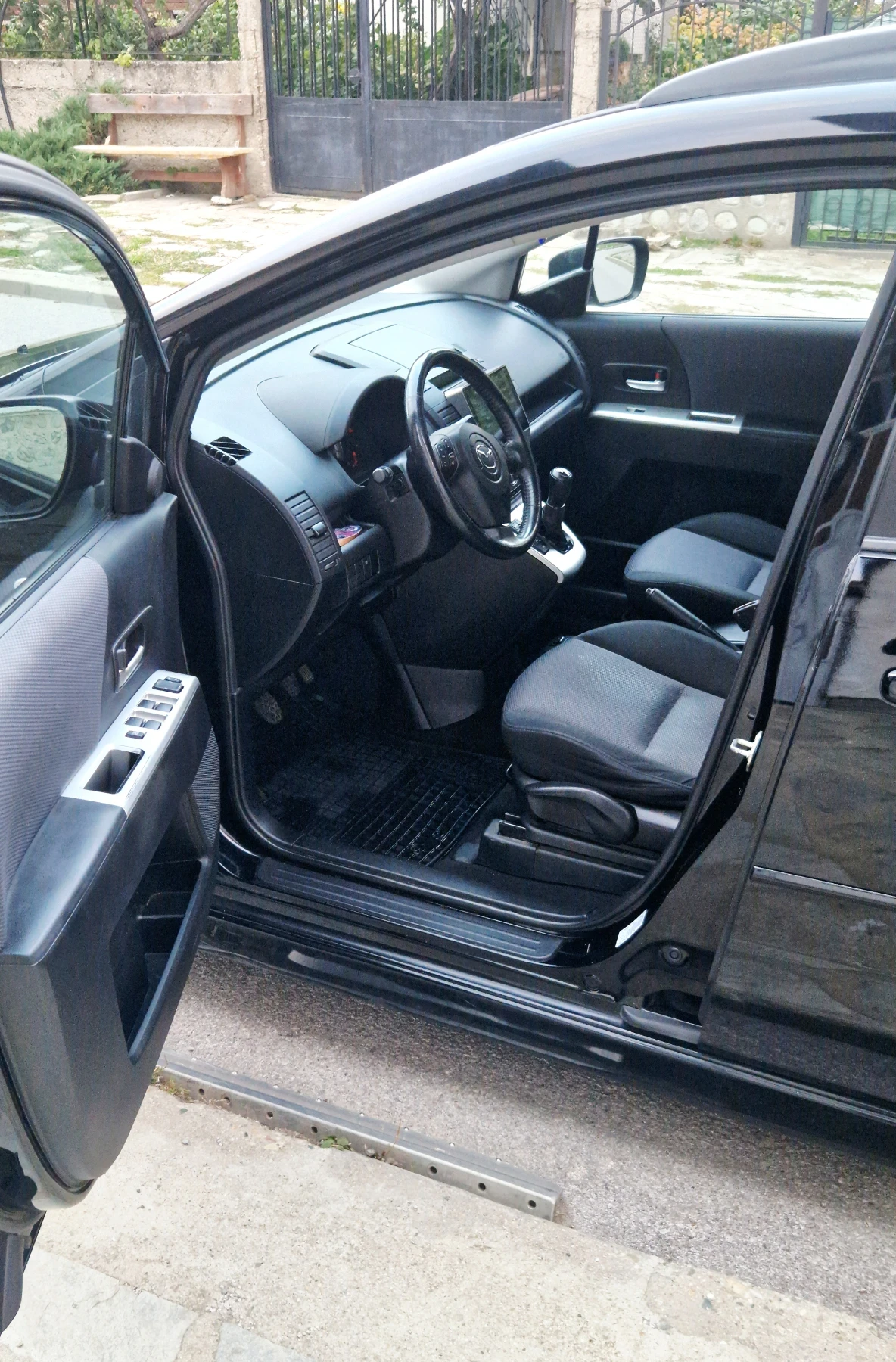 Mazda 5 2.0 CD - изображение 8