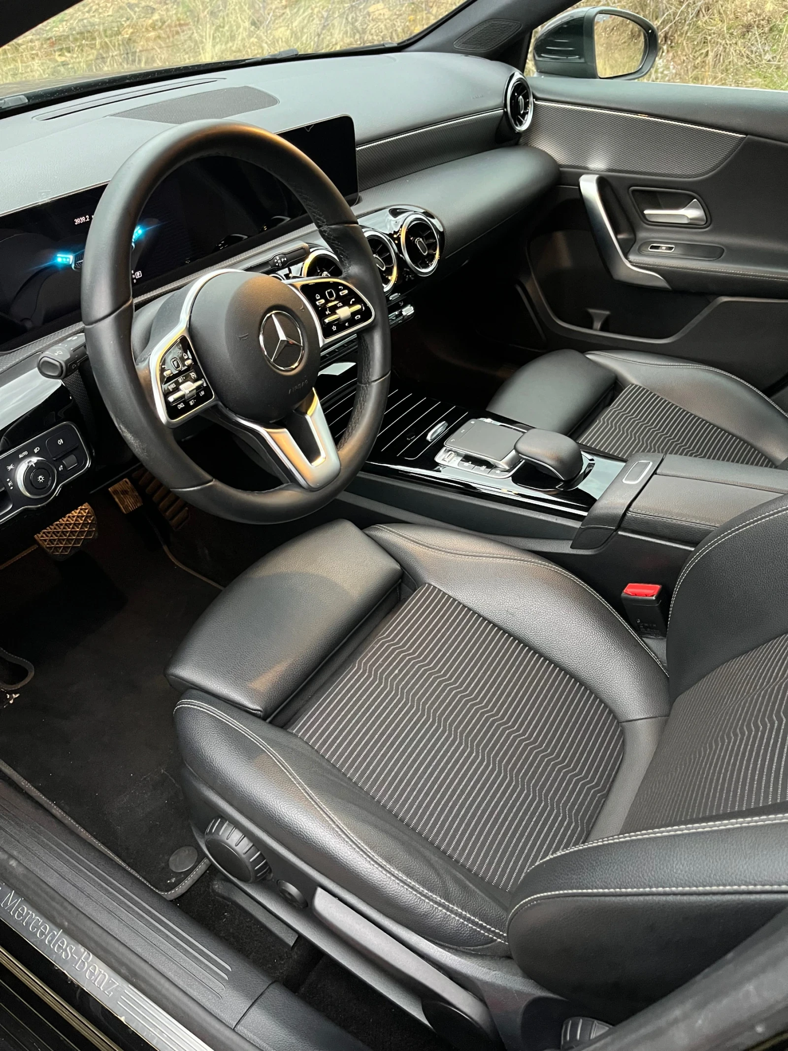 Mercedes-Benz A 180  - изображение 7