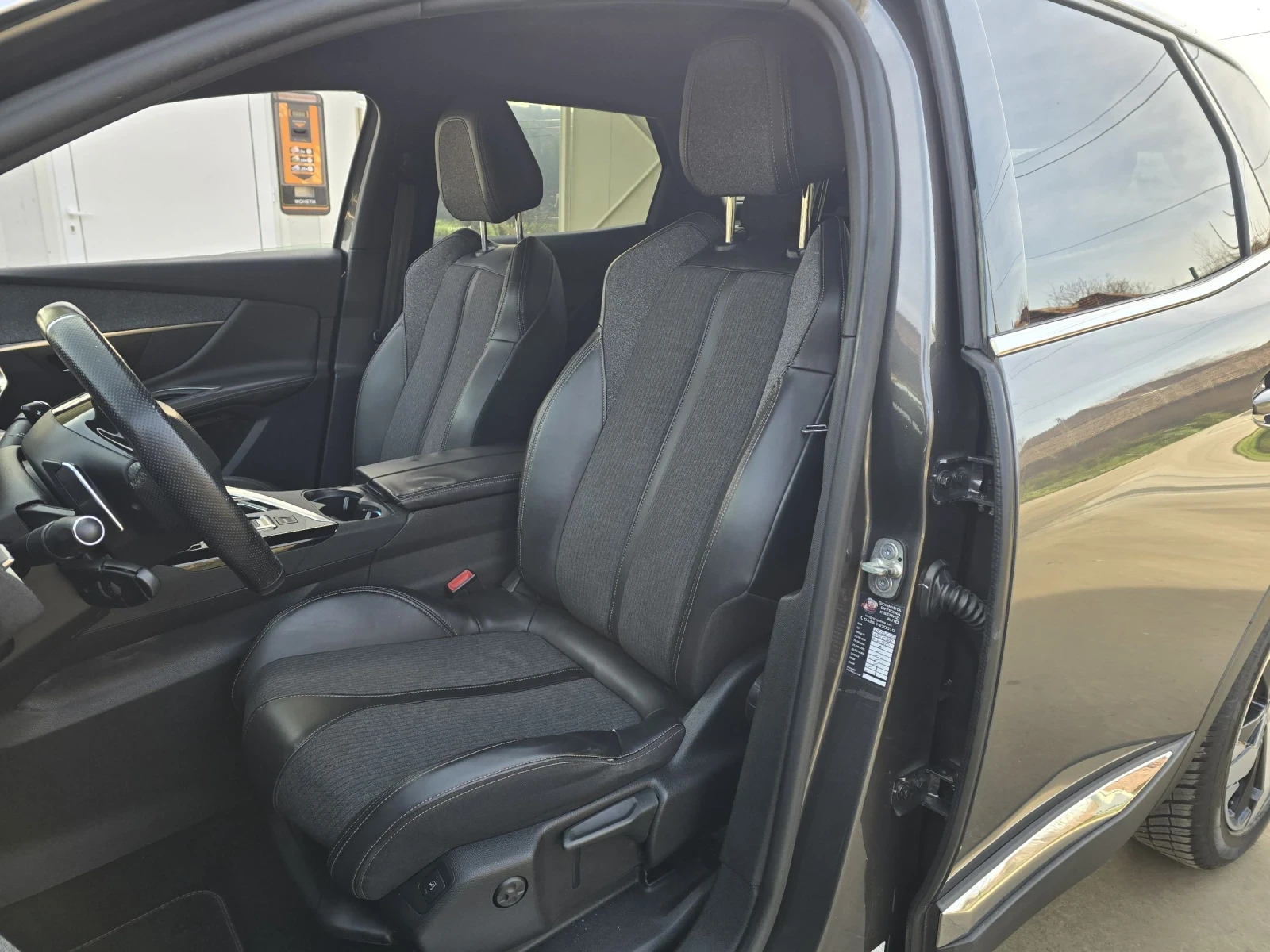 Peugeot 3008 1.6bluehdi 120к.с GT LINE - изображение 9