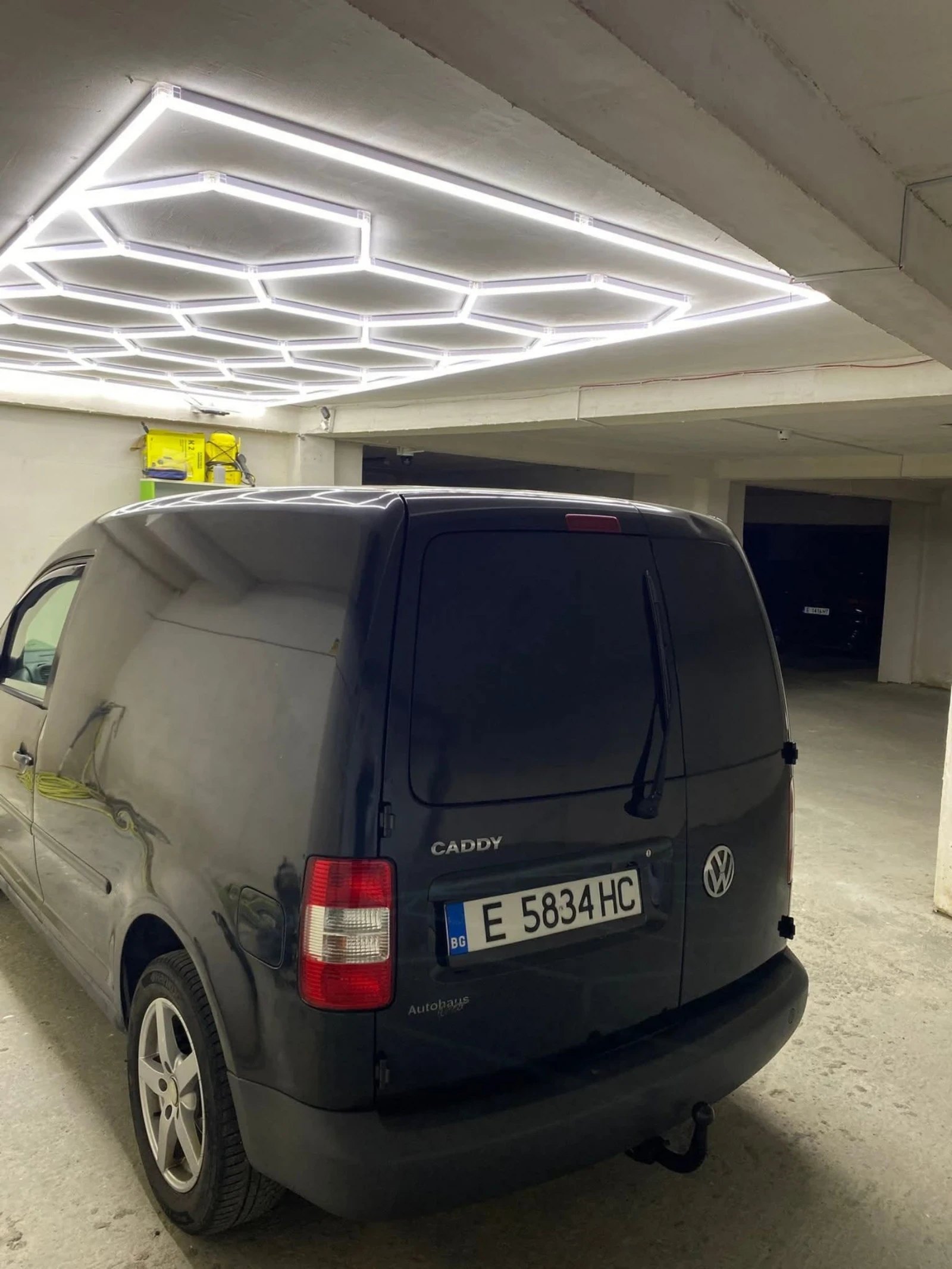 VW Caddy 1.9 - изображение 5