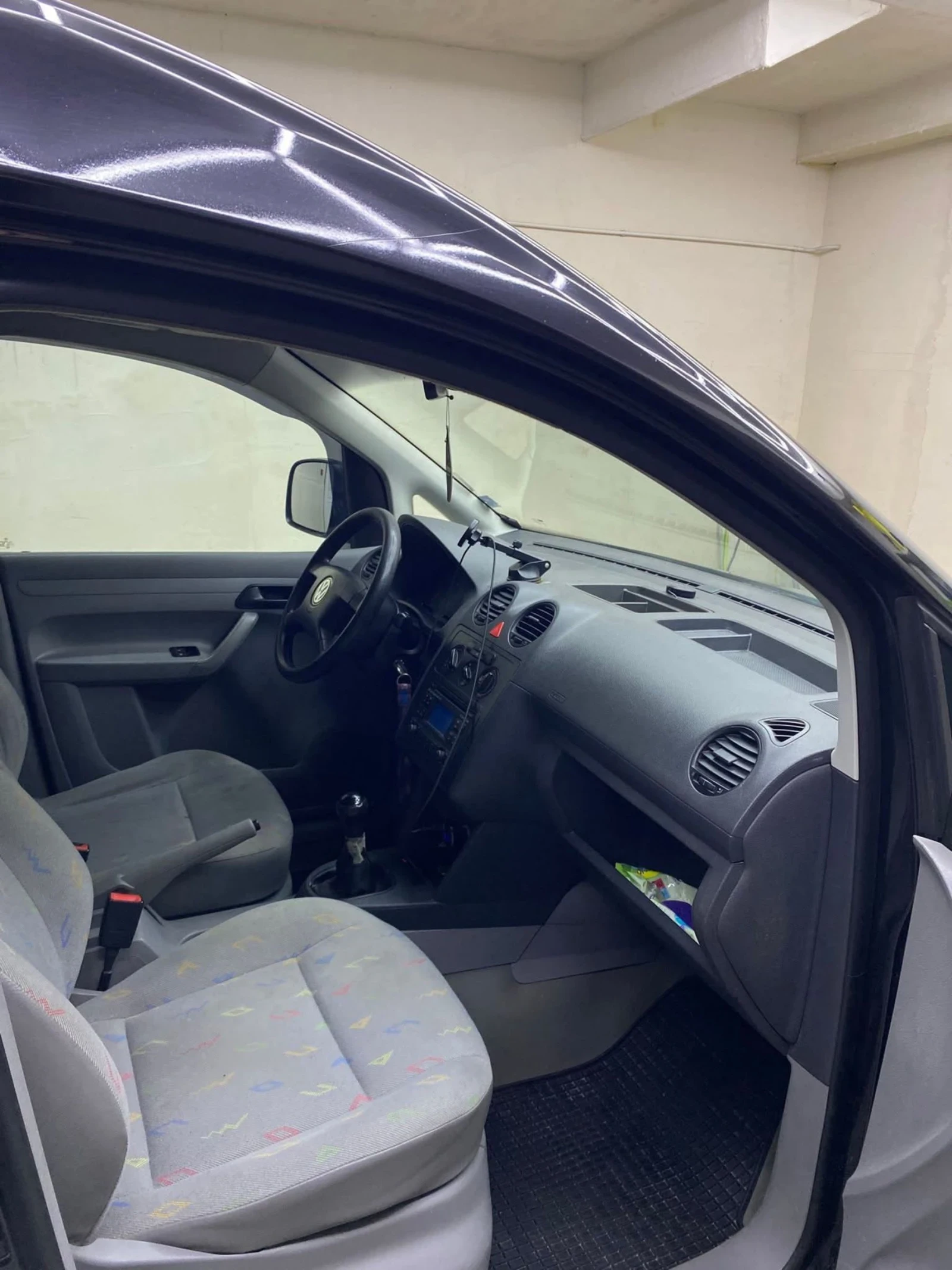 VW Caddy 1.9 - изображение 9