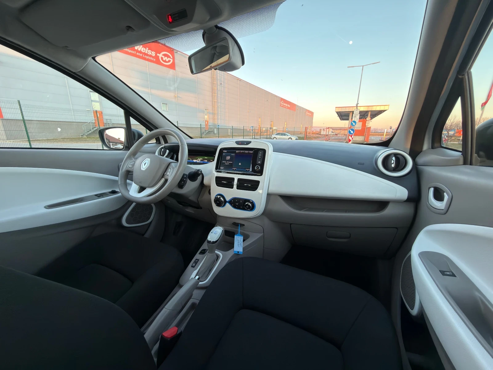 Renault Zoe 40 Germany, снимка 13 - Автомобили и джипове - 53710230