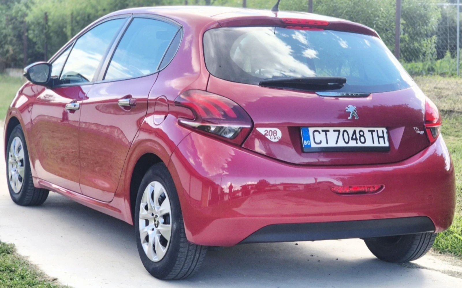 Peugeot 208 1.2i PureTech , снимка 5 - Автомобили и джипове - 54941458
