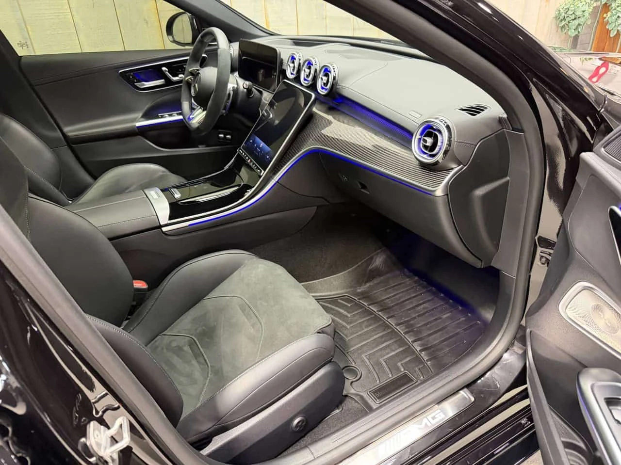 Mercedes-Benz C 63 AMG S E PERFORMANCE * CARFAX * ФИКСИРАНА ЦЕНА ДО БГ * , снимка 16 - Автомобили и джипове - 55204679