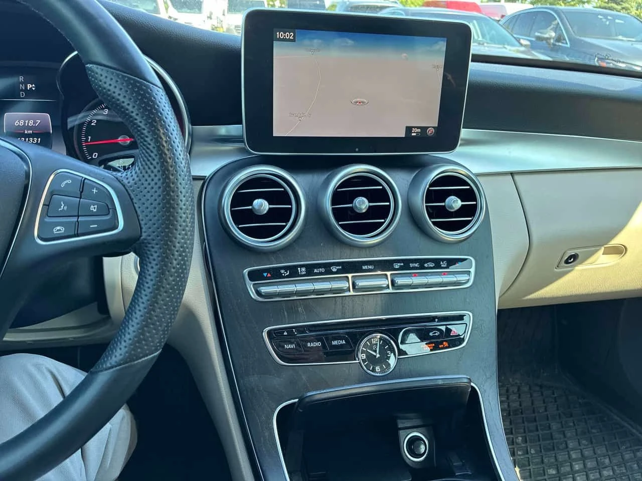 Mercedes-Benz C 300 * CARFAX * ОПЦИЯ ЗА ФИНАНСИРАНЕ, снимка 9 - Автомобили и джипове - 55235719