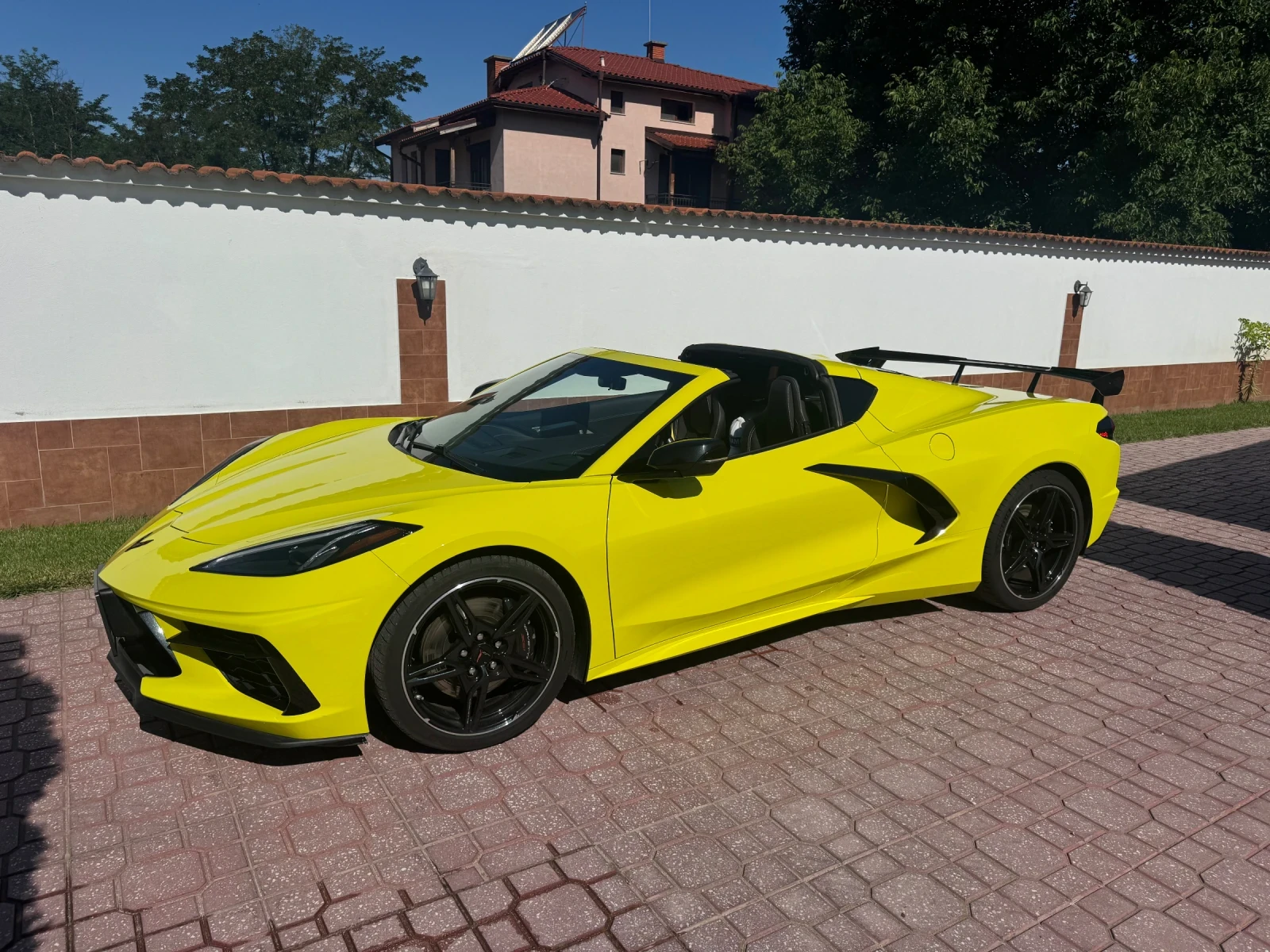 Chevrolet Corvette С8, снимка 3 - Автомобили и джипове - 55335641