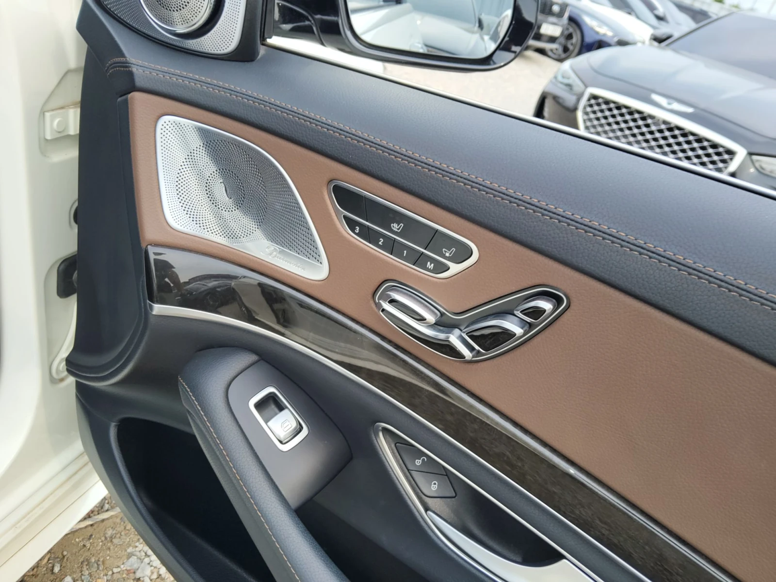 Mercedes-Benz S 350 d AMG 4MATIC, снимка 12 - Автомобили и джипове - 55691895