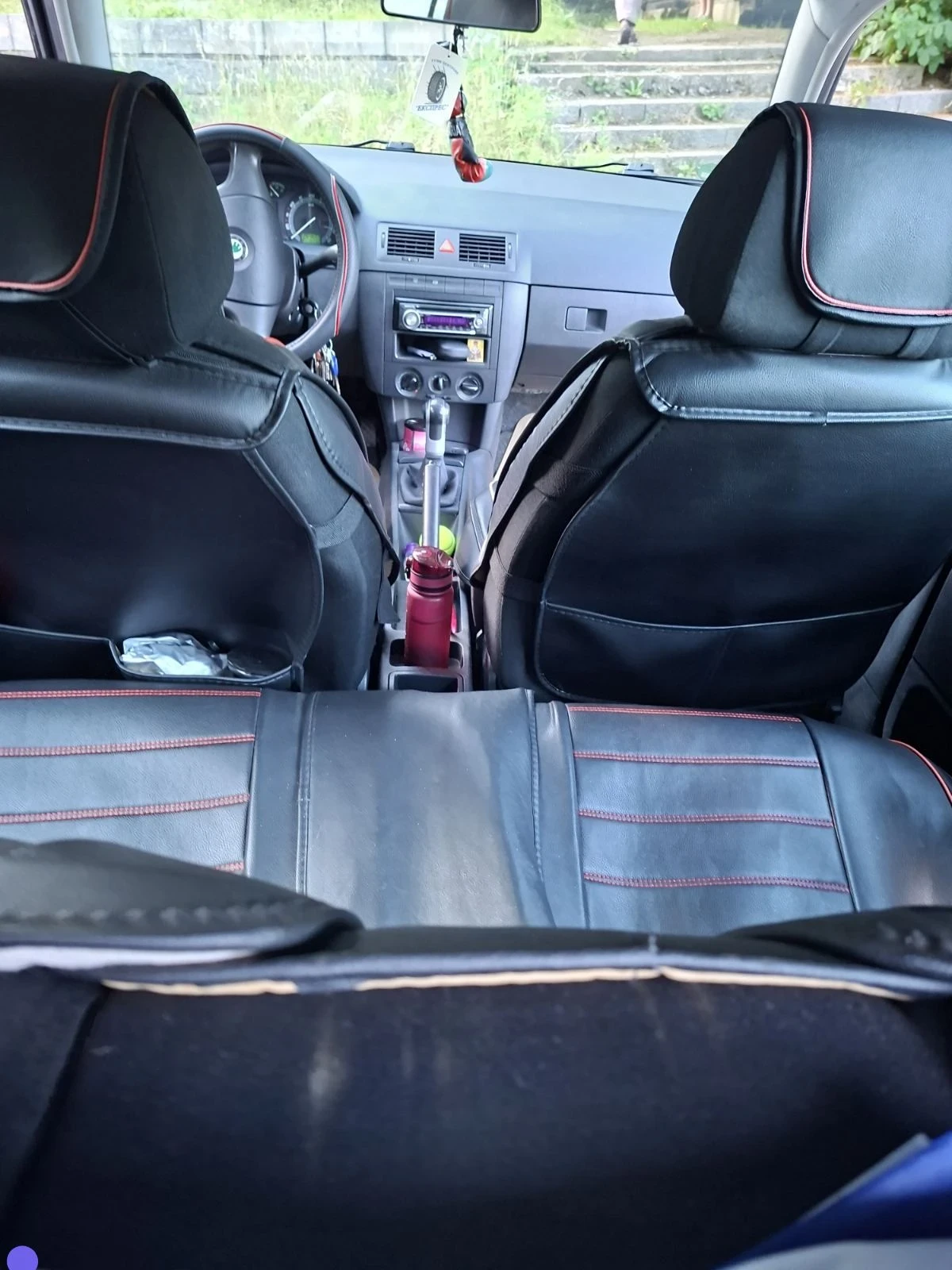 Skoda Fabia 1.4 16V (75), снимка 9 - Автомобили и джипове - 55809739