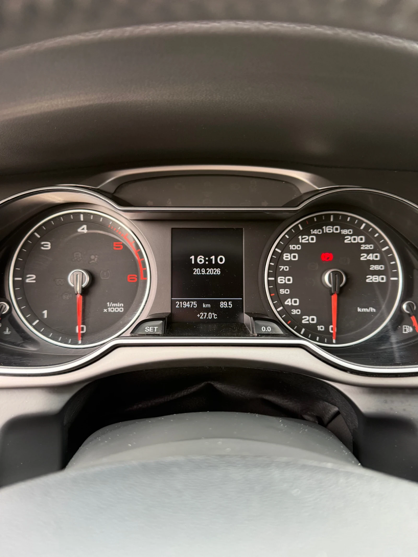 Audi A4 Avant , снимка 10 - Автомобили и джипове - 56153243