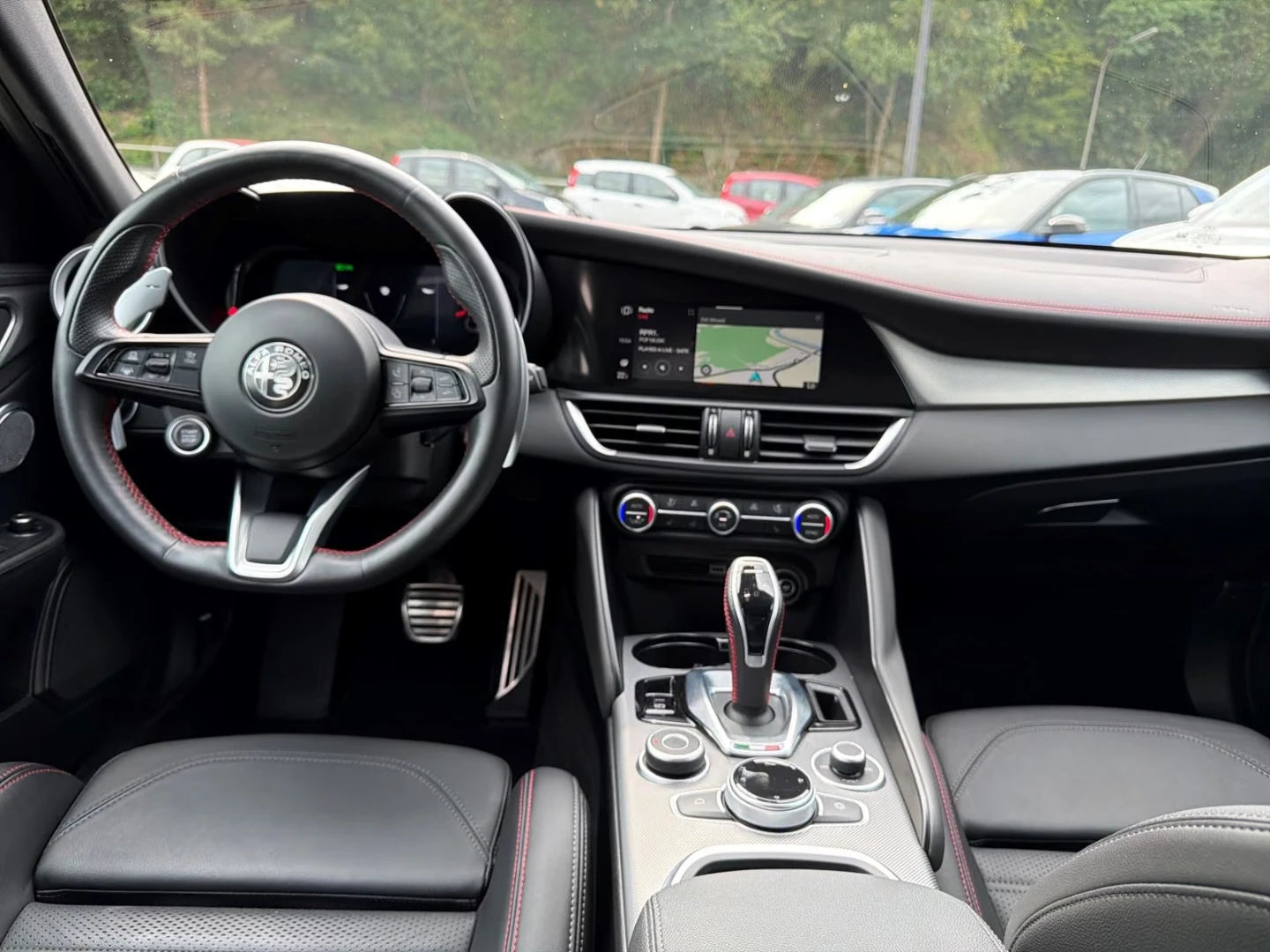 Alfa Romeo Giulia COMPETIZIONE/Q4/280HP/CAM/906z, снимка 9 - Автомобили и джипове - 56206348