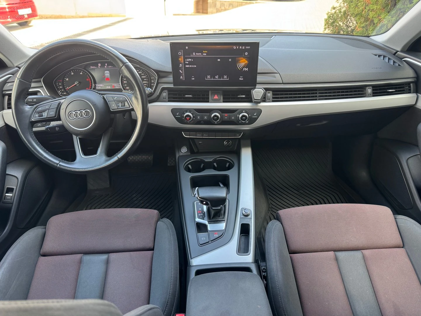Audi A4, снимка 6 - Автомобили и джипове - 56420385