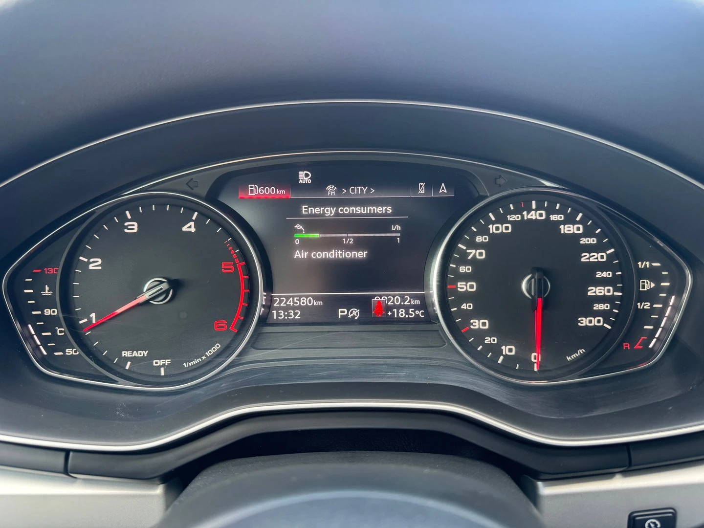 Audi A4, снимка 8 - Автомобили и джипове - 56420385