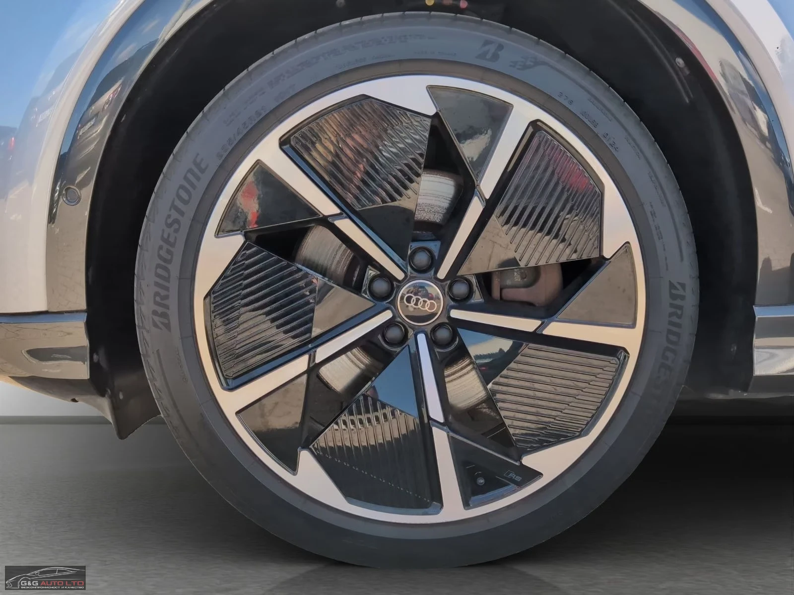 Audi Q4 E-TRON 50/4X4/299HP/S-LINE/MATRIX/SONOS/362h | Mobile.bg � ����������� 5