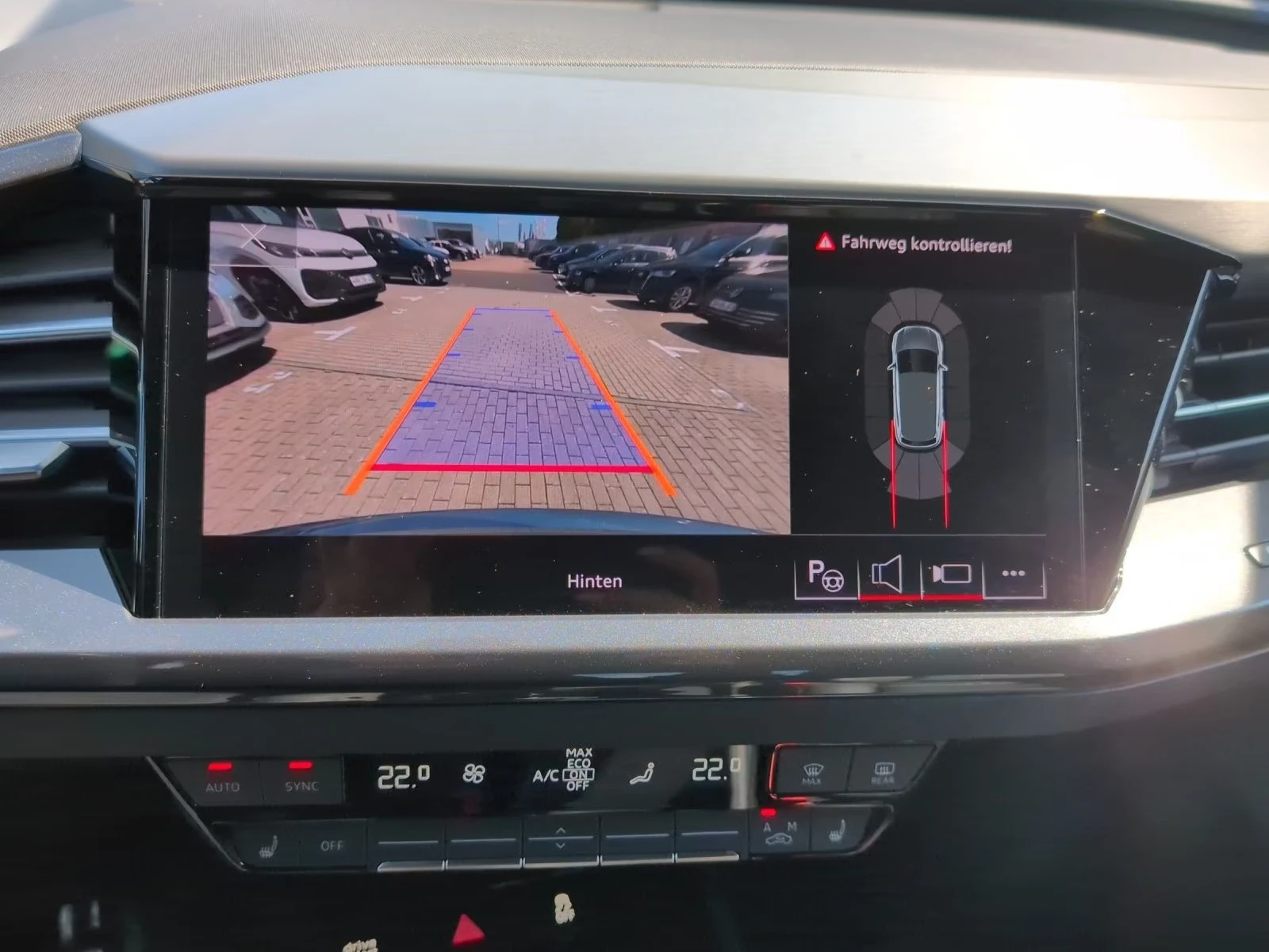 Audi Q4 E-TRON 50/4X4/299HP/S-LINE/MATRIX/SONOS/362h | Mobile.bg � ����������� 16