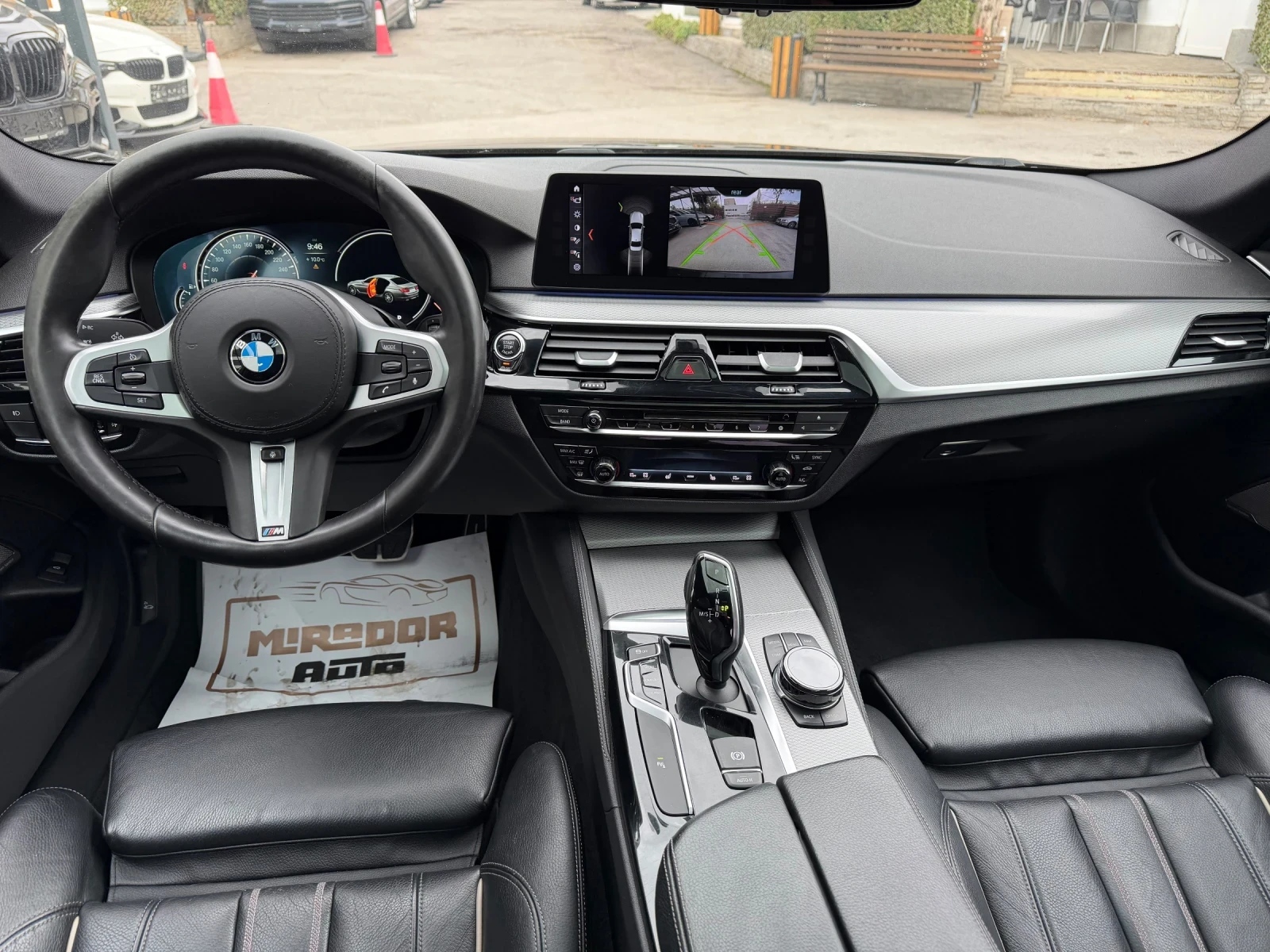 BMW 530 xDrive M-Pack, снимка 10 - Автомобили и джипове - 56527141