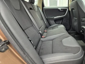 Volvo XC60 2.4D-D5-175кс-ПАНОРАМА, снимка 13