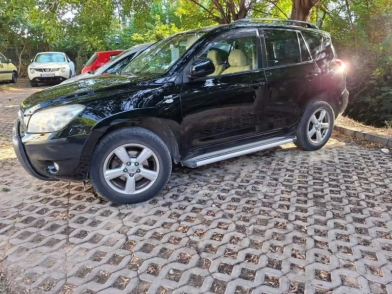 Toyota Rav4, снимка 2 - Автомобили и джипове - 48585080