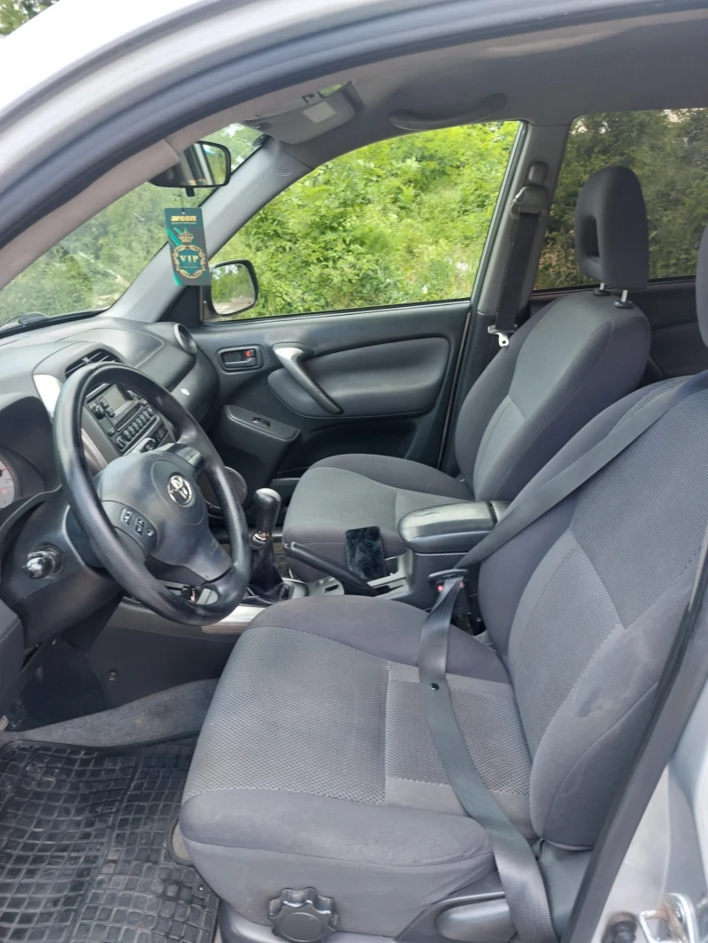 Toyota Rav4 2.0 дизел, снимка 9 - Автомобили и джипове - 52395041