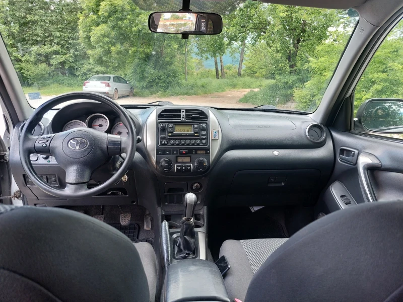 Toyota Rav4 2.0 дизел, снимка 6 - Автомобили и джипове - 52395041