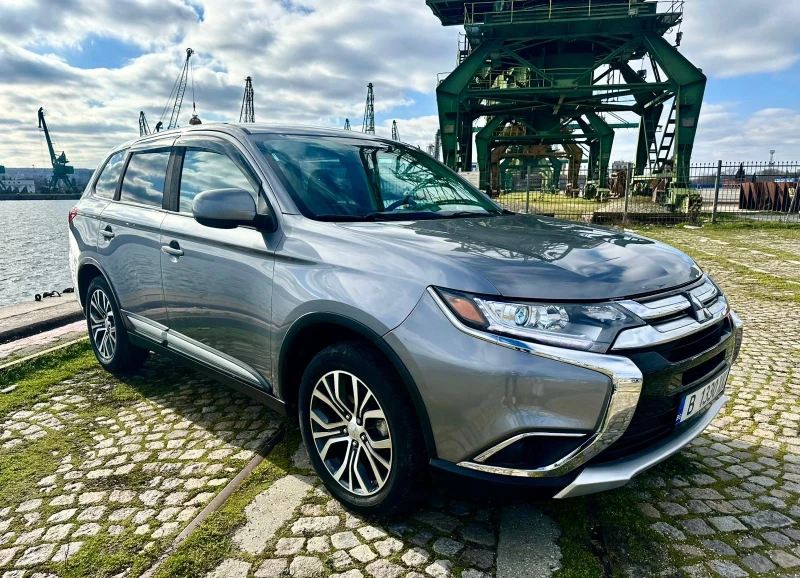 Mitsubishi Outlander 2.4i 4x4, снимка 3 - Автомобили и джипове - 53292529