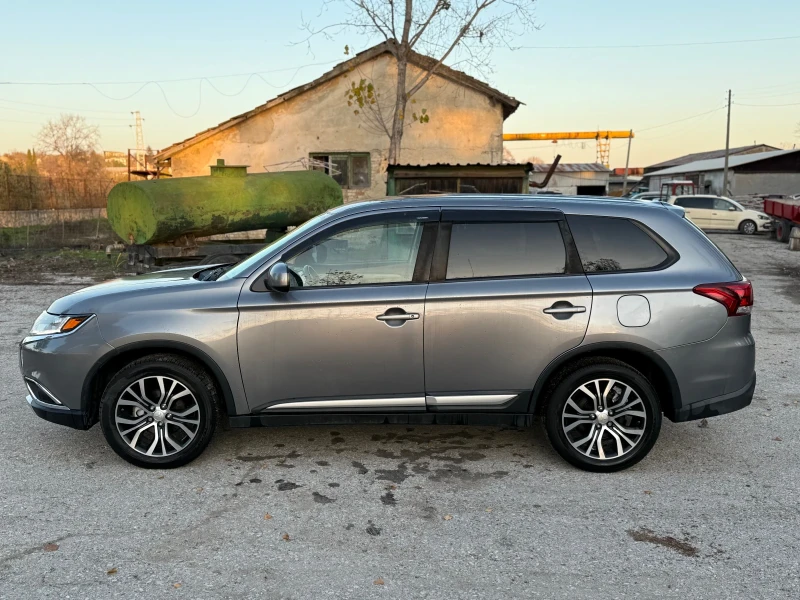 Mitsubishi Outlander 2.4i 4x4, снимка 5 - Автомобили и джипове - 52583896