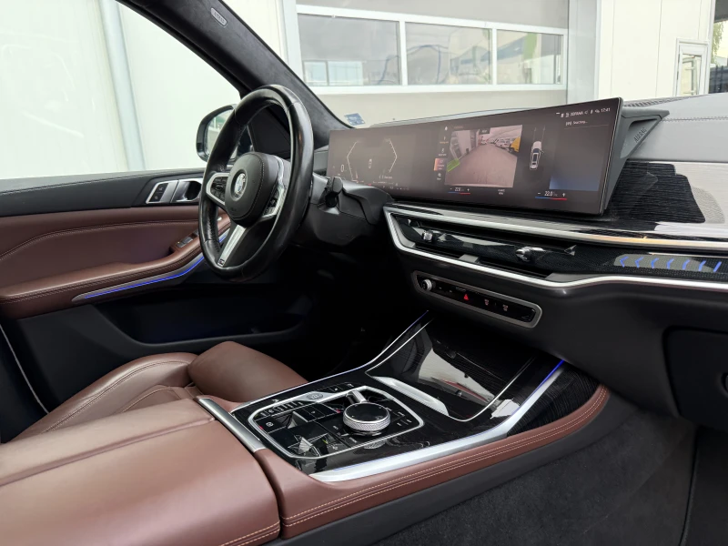 BMW X7 xDrive40i , снимка 17 - Автомобили и джипове - 51984508