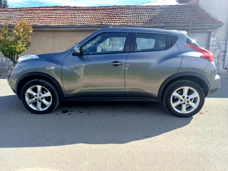 Nissan Juke 1.6 i-NAVI, снимка 6 - Автомобили и джипове - 52447461