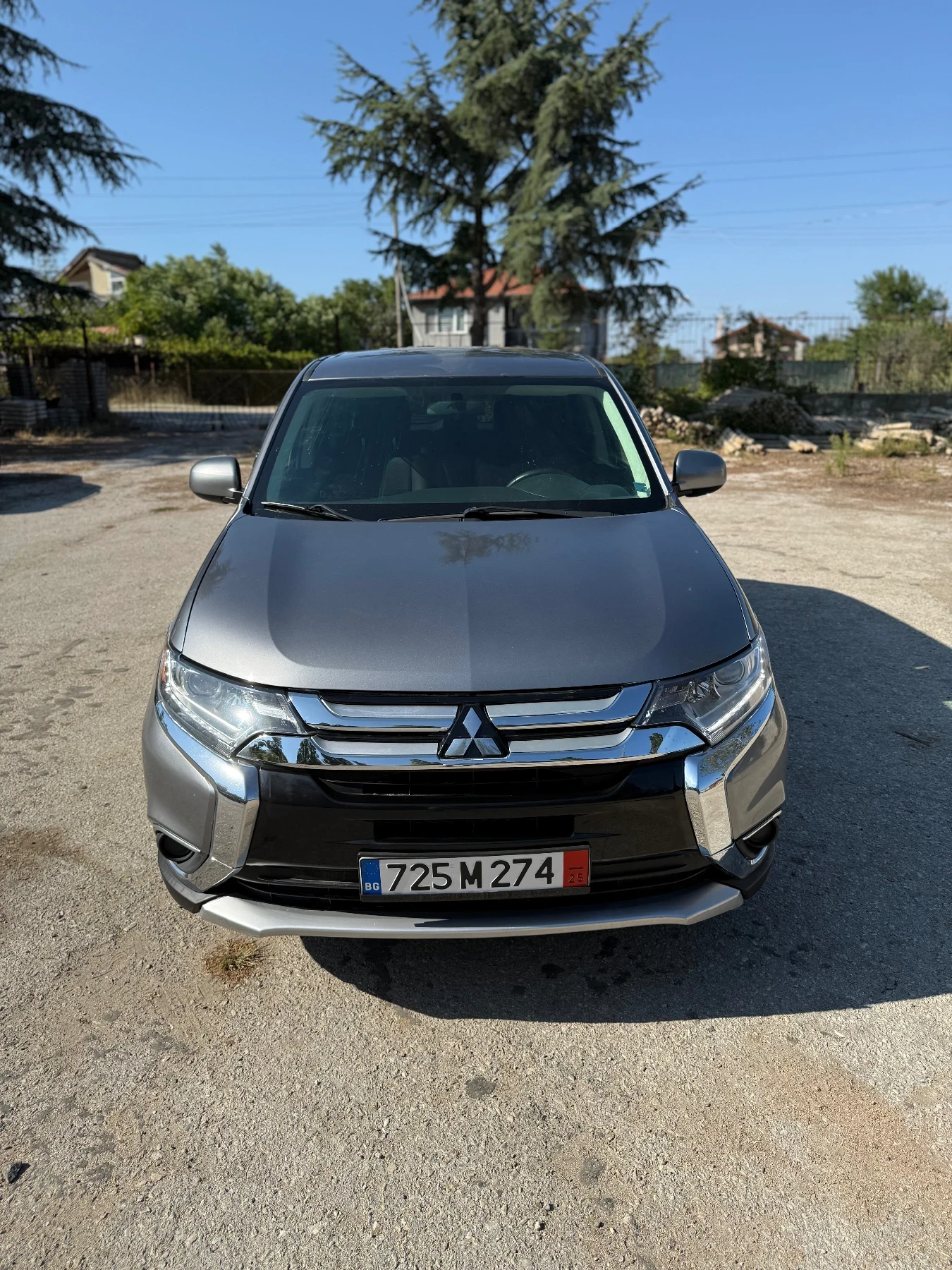 Mitsubishi Outlander 2.4i 4x4 - изображение 2