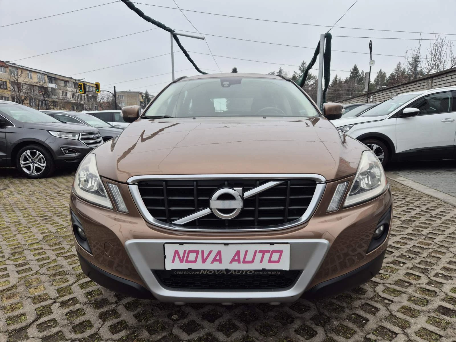 Volvo XC60 2.4D-D5-175ск-ПАНОРАМА - изображение 6