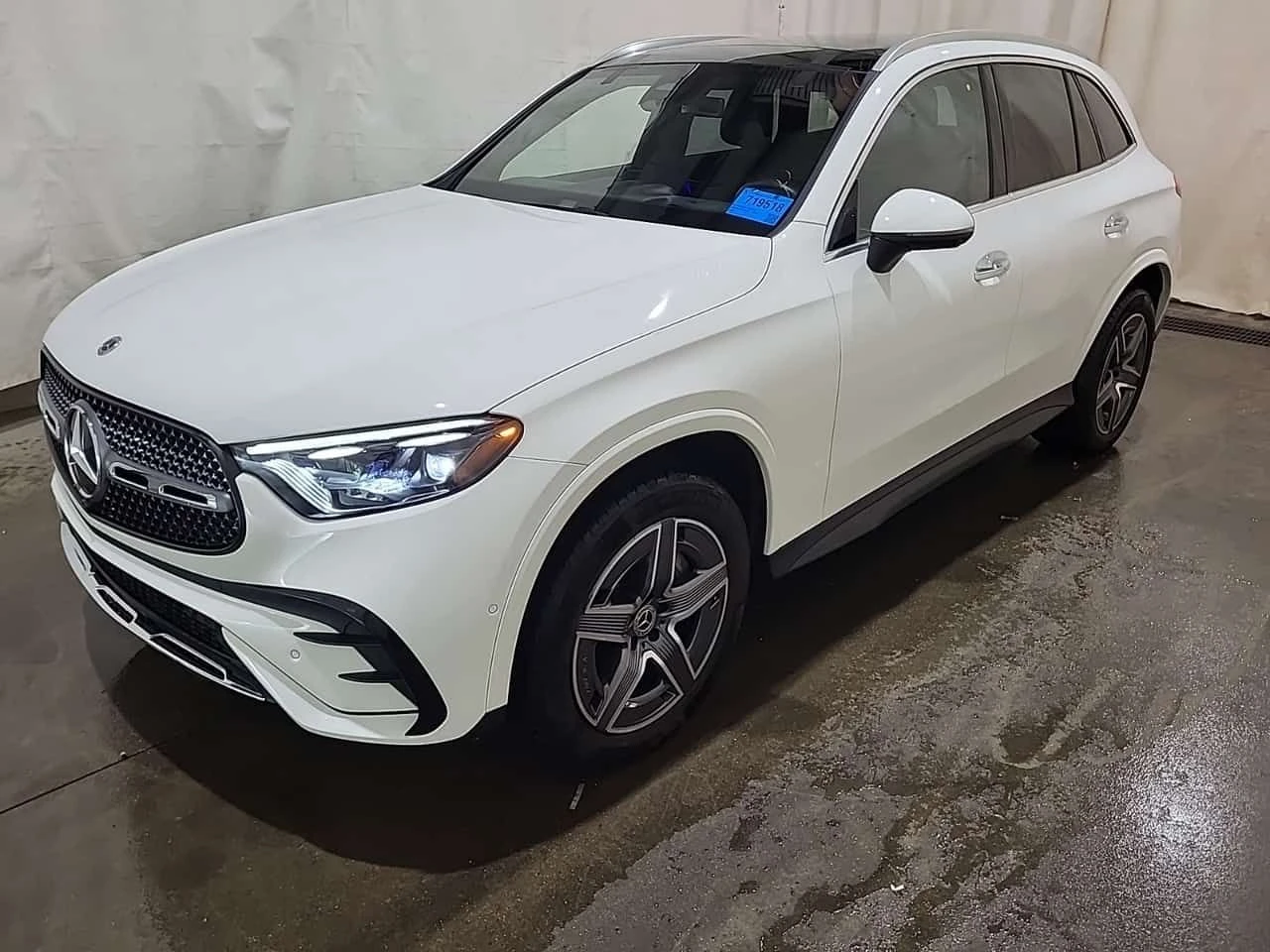 Mercedes-Benz GLC 300 HEADUP| 360| AMBIENT| ПАМЕТ| 2 KEYS| CARFAX